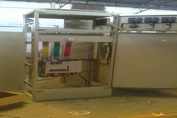 东港控制柜-3683品牌总闸控制柜的使用原则